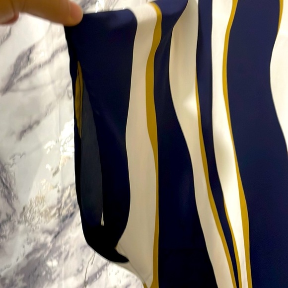 SHEIN Blouse - Picture 2 of 6